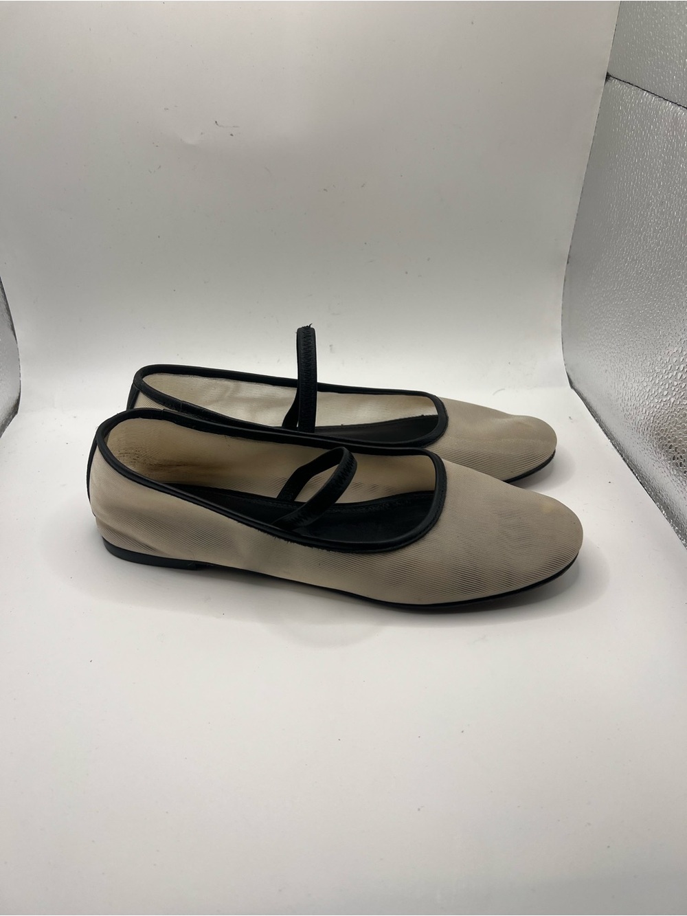 Madewell Beige Mary Jane Flats with Black Trim - Picture 2 of 10